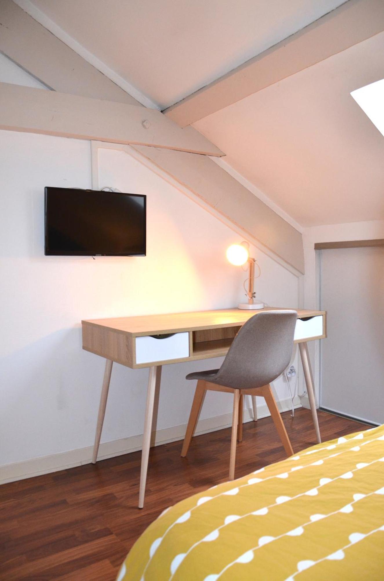 Le Cocon Troyen - 6-8P - 2 Parking Gratuits Apartment ทรัวส์ ภายนอก รูปภาพ