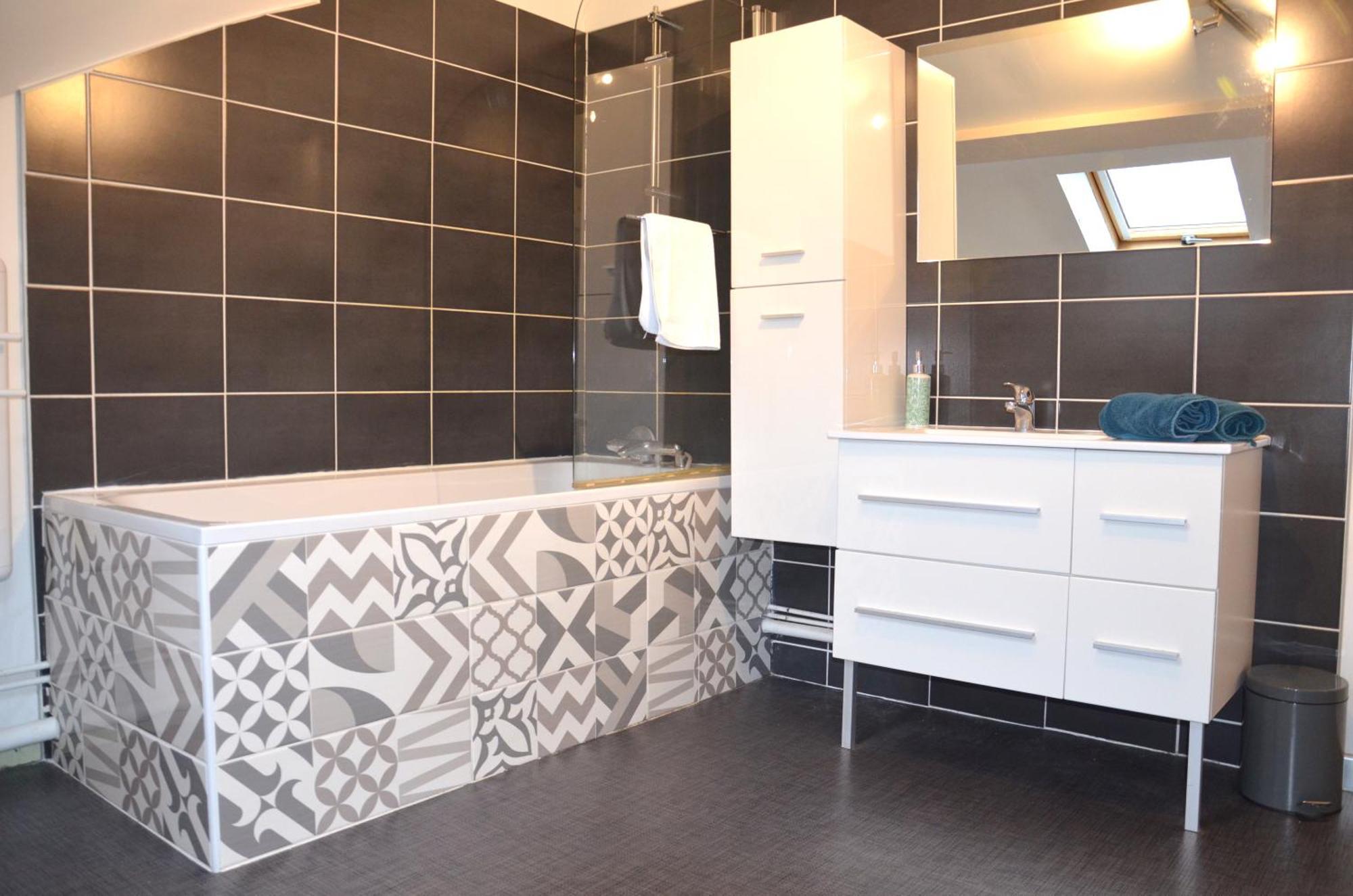 Le Cocon Troyen - 6-8P - 2 Parking Gratuits Apartment ทรัวส์ ภายนอก รูปภาพ