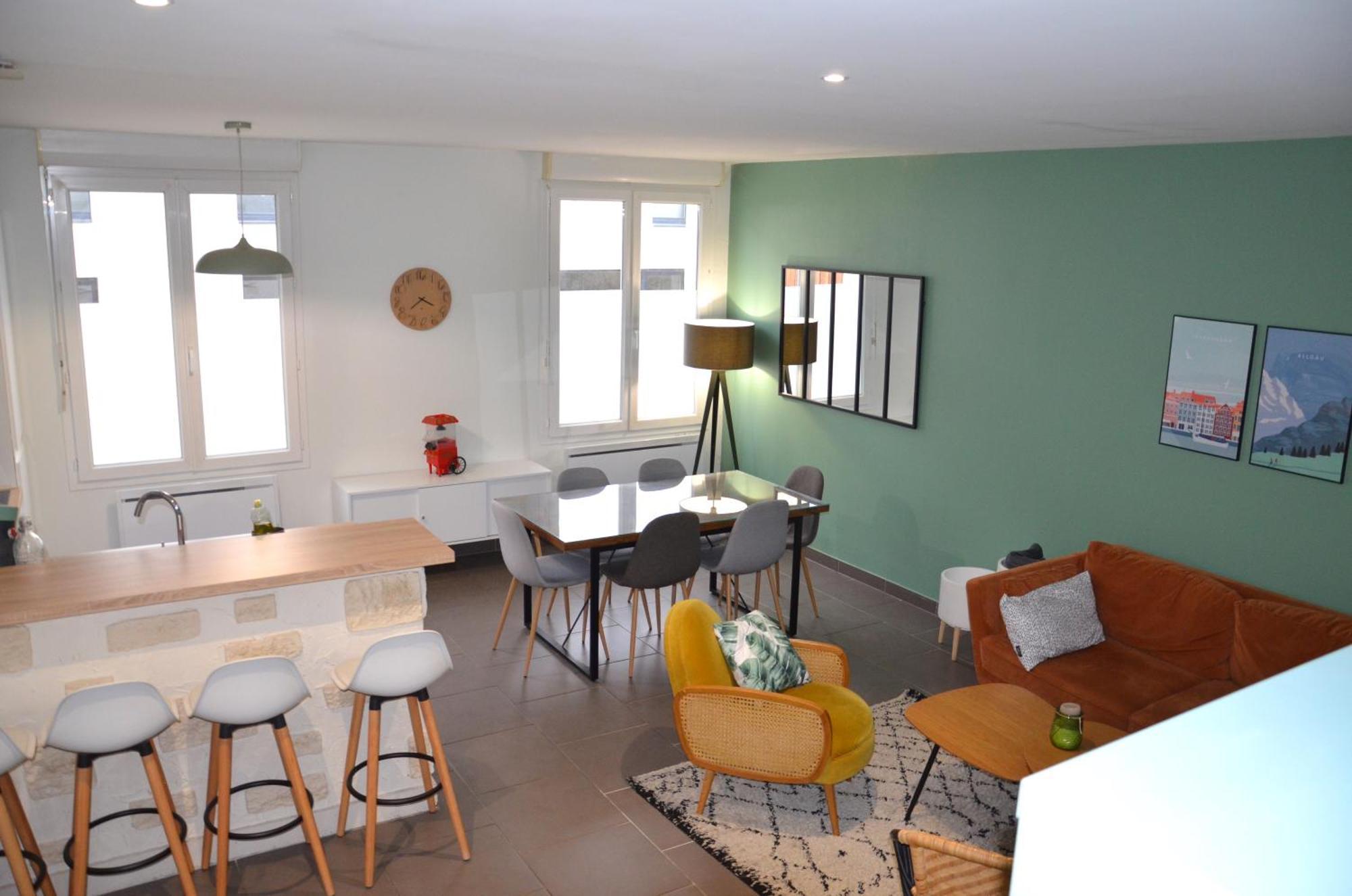 Le Cocon Troyen - 6-8P - 2 Parking Gratuits Apartment ทรัวส์ ภายนอก รูปภาพ