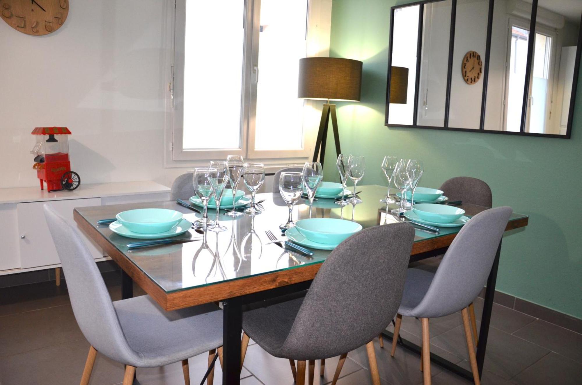 Le Cocon Troyen - 6-8P - 2 Parking Gratuits Apartment ทรัวส์ ภายนอก รูปภาพ